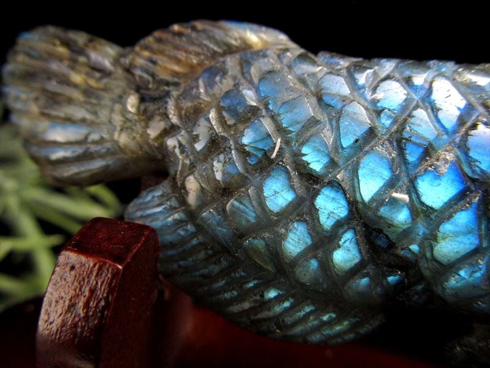 アロワナ 置物 ラブラドライト 龍魚 彫刻