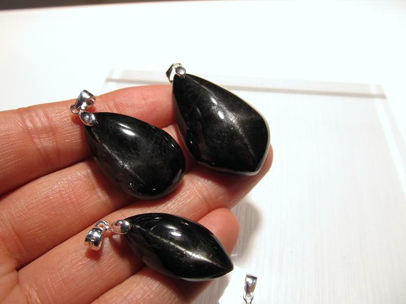 ブラックスターペンダントトップ