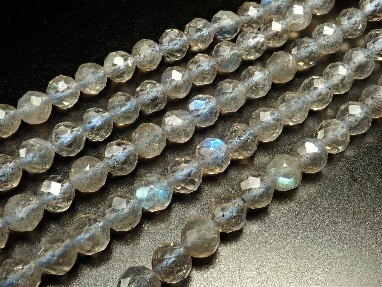 ラブラドライトボールカット連