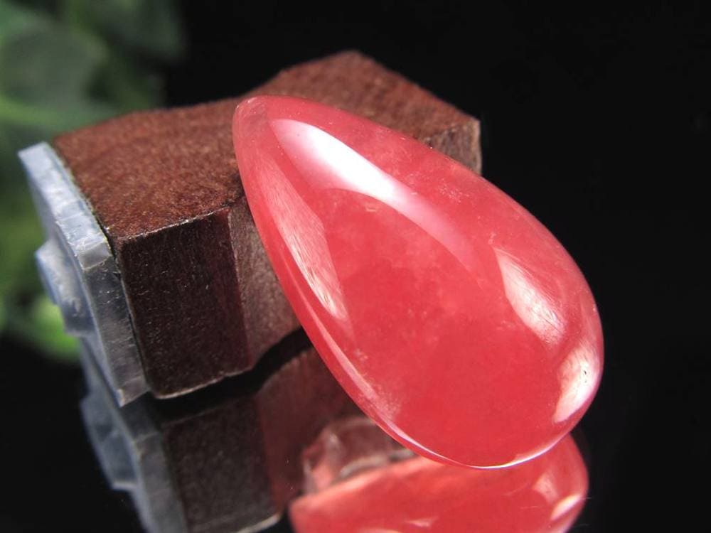 インカローズ ロードクロサイト カボション タンブル 菱マンガン鉱