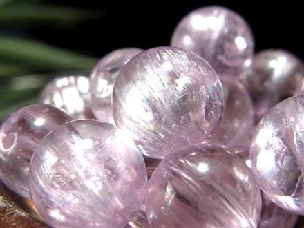 クンツァイト リチア輝石 ビーズ 9月の誕生石