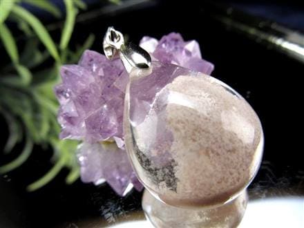 ガーデンクォーツ ペンダントトップ 庭園水晶 クローライト 天然石