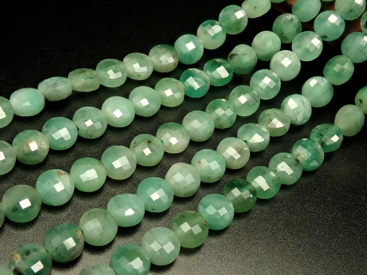 エメラルドコインカット連