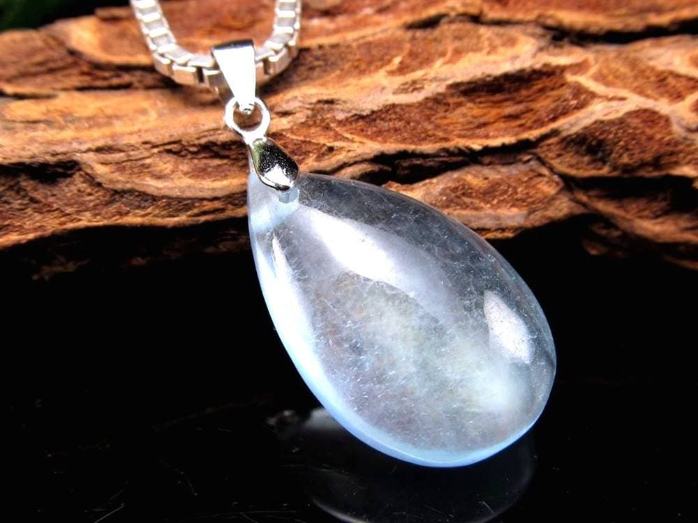 アクアマリン ペンダントトップ Silver925 ドロップ型 3月の誕生石 幸せな結婚』の象徴