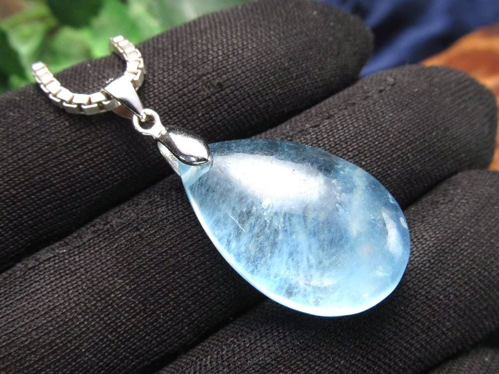 アクアマリン ペンダントトップ Silver925 ドロップ型 3月の誕生石 幸せな結婚』の象徴