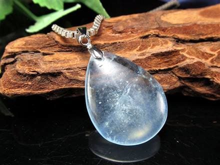 アクアマリン ペンダントトップ Silver925 ドロップ型 3月の誕生石 幸せな結婚』の象徴