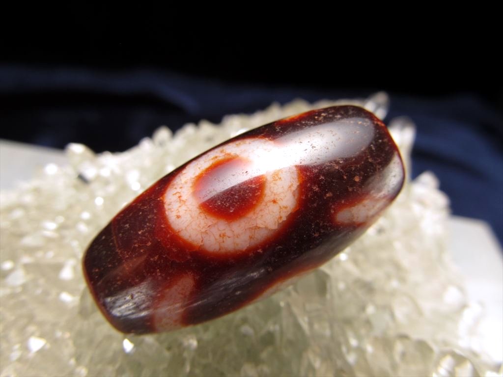 紅朱砂龍紋天珠