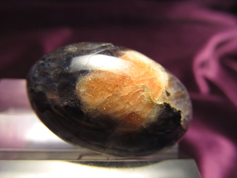 アイオライトサンストーン