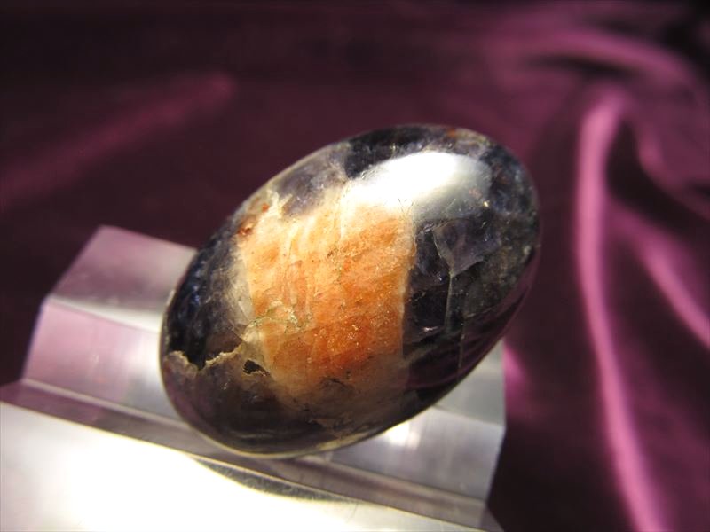 アイオライトサンストーン