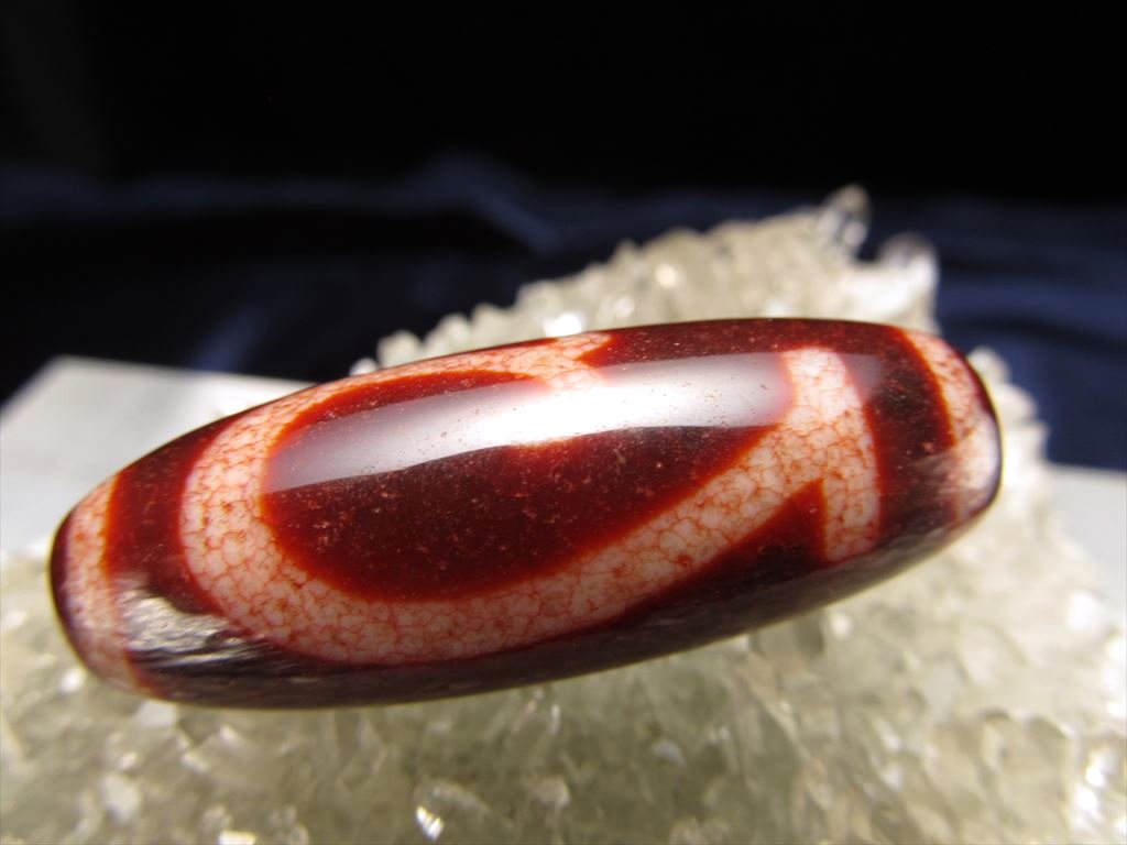 紅朱砂龍紋天珠