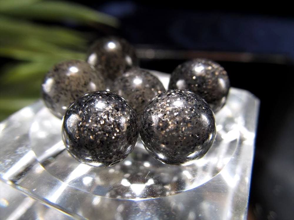 ブラックサンストーン ビーズ アベンチュレッセンス 日長石 粒売り