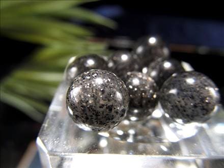 ブラックサンストーン ビーズ アベンチュレッセンス 日長石 粒売り