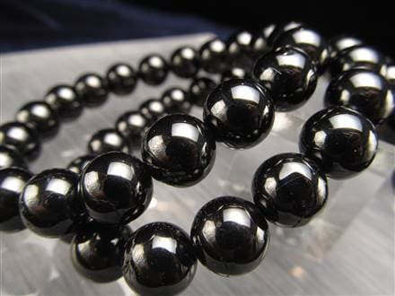 ブラックスピネル