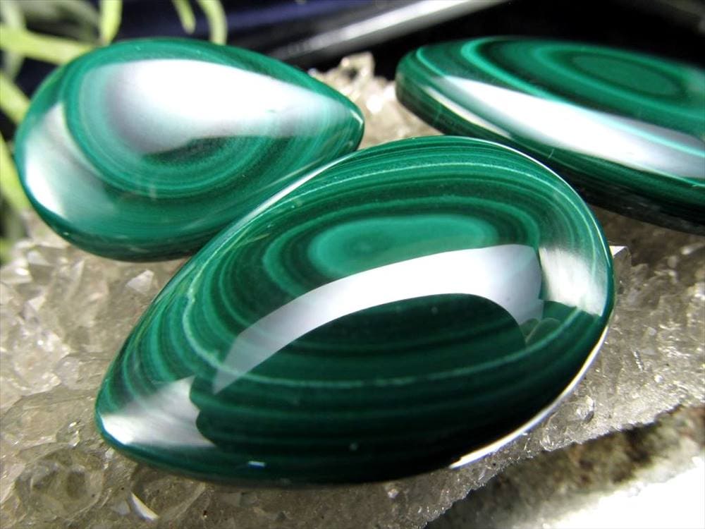 天眼 マラカイト 孔雀石 カボション タンブル