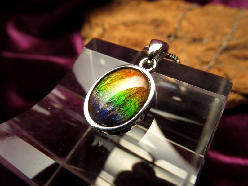 アンモライトペンダントトップ