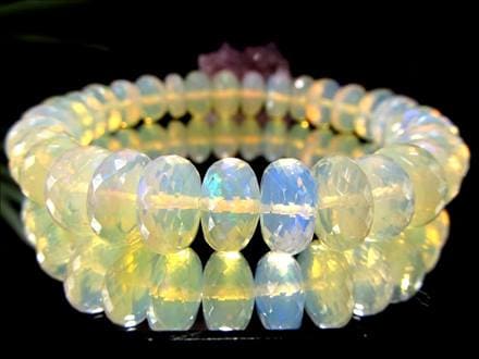 プレシャスオパールボタンカットブレスレット