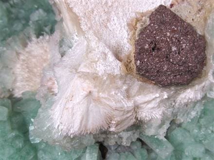 アポフィライト 魚眼石 クラスター 原石 ゼオライト