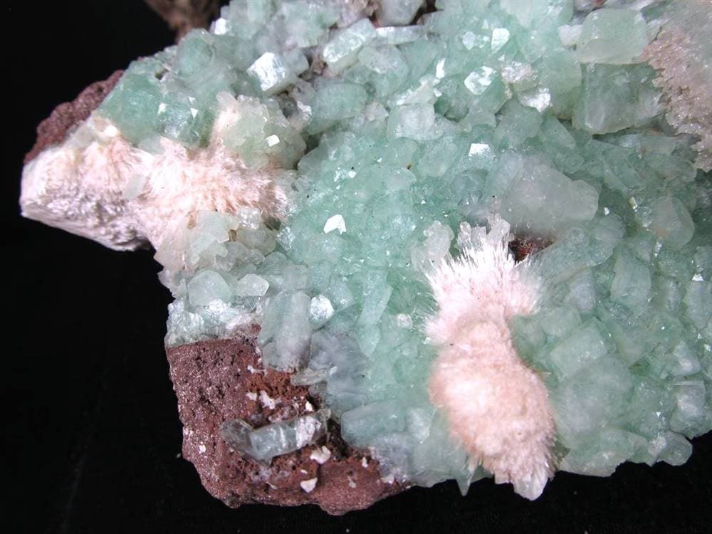 アポフィライト 魚眼石 クラスター 原石 ゼオライト