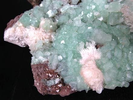 アポフィライト 魚眼石 クラスター 原石 ゼオライト