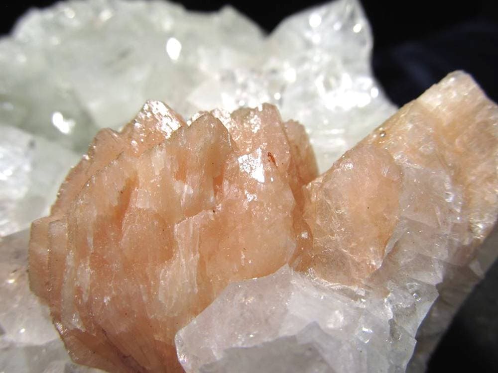 アポフィライト 魚眼石 クラスター 原石 ゼオライト