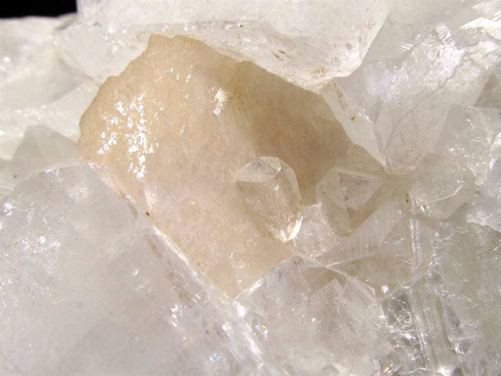 アポフィライト 魚眼石 クラスター 原石 ゼオライト