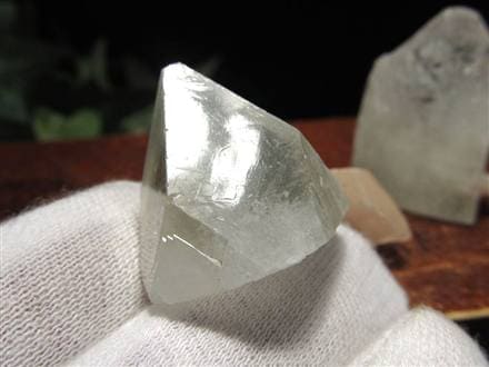 アポフィライト 魚眼石 結晶 原石 ゼオライト