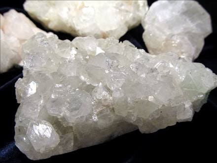 クラスターセット アポフィライト スティルバイト ヒューランダイト クラスター 詰め合わせ