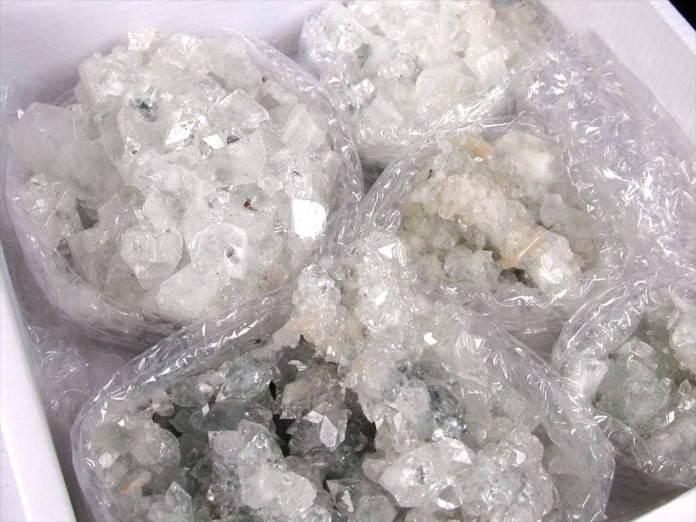 クラスターセット アポフィライト スティルバイト ヒューランダイト クラスター 詰め合わせ