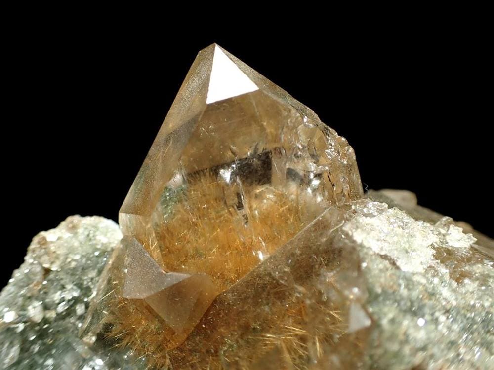 マニハール産 ヒマラヤ マニハール産水晶 水晶クラスター ゴールドルチル