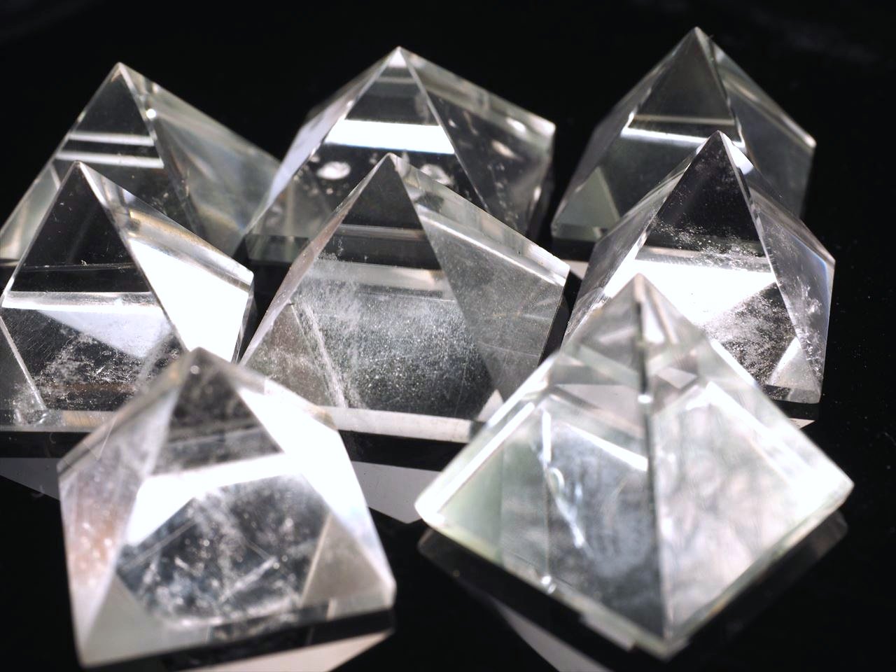 ヒマラヤ産水晶ピラミッド