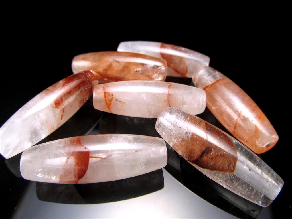 ★待望の再入荷！市場流通なし！★『地球最後の秘境』ヒマラヤより直送！★希少なマニカラン産水晶原石削り出し！★心身の調整・癒しの御守り★マニカランクォーツ天珠型ビーズ石★サイズ約31mm★ギャランティカード付き★【マニカランパールヴァティー渓谷産】