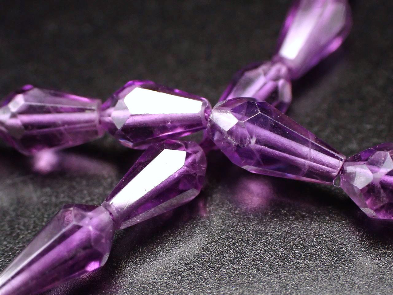 アクセサリーパーツ