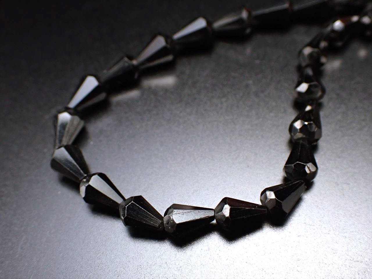 アクセサリーパーツ