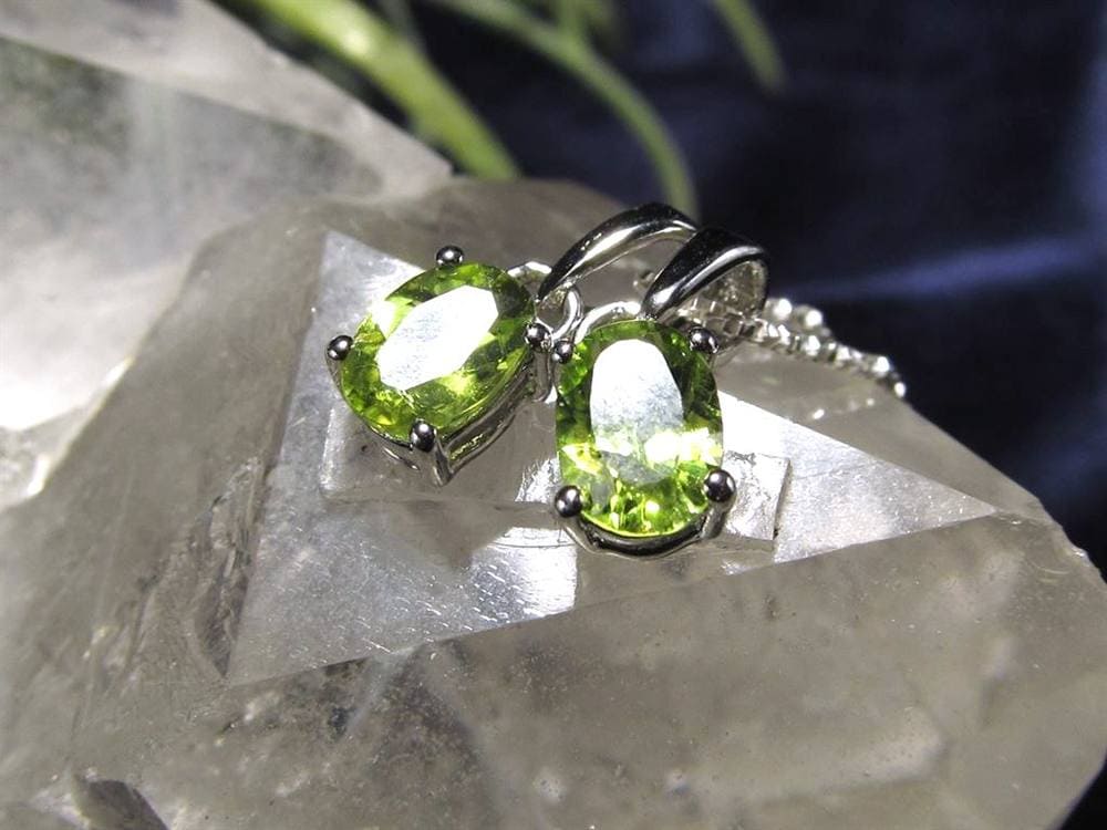 ペンダント.アクセサリー 天然石 Silver925 パワーストーン