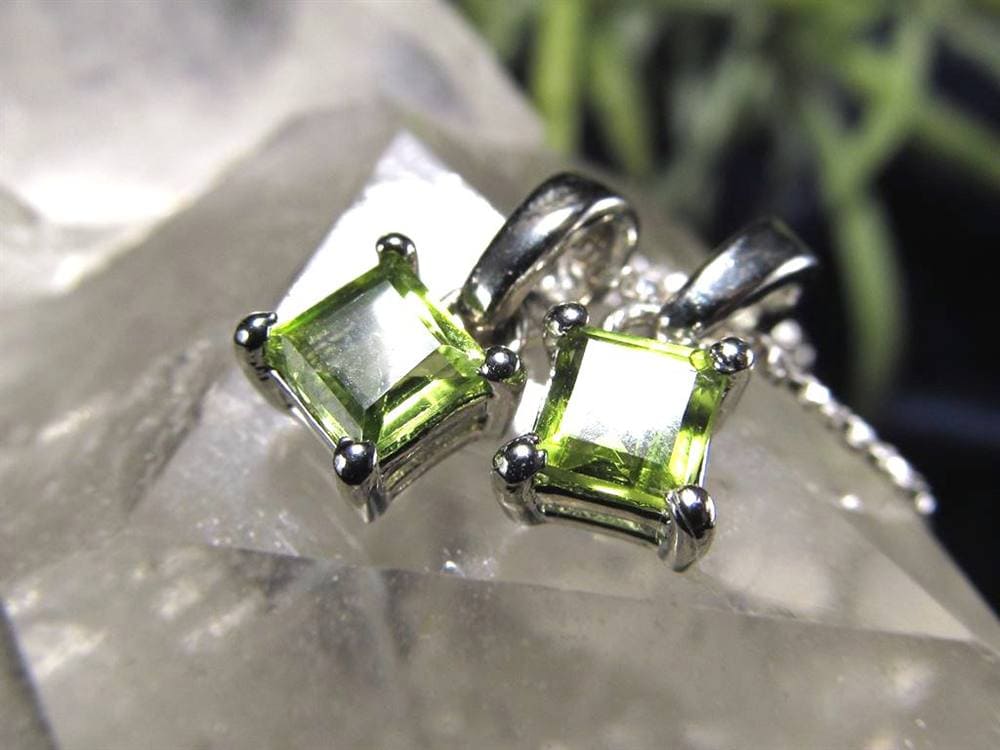 ペンダント.アクセサリー 天然石 Silver925 パワーストーン