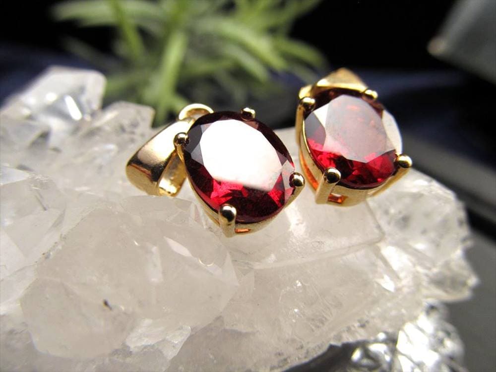 ペンダントトップ ペンダント アクセサリー 誕生石 ガーネット アルマンダイン