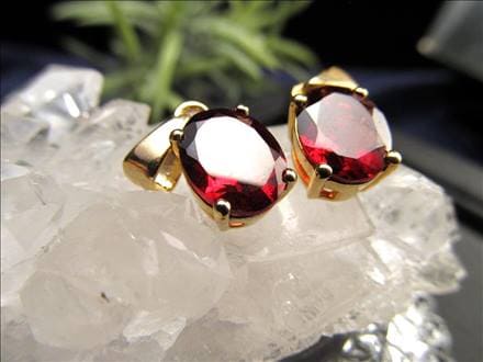 ペンダントトップ ペンダント アクセサリー 誕生石 ガーネット アルマンダイン