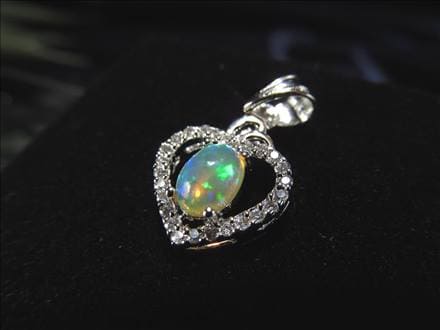 プレシャスオパール ペンダントトップ Silver925 オパール 遊色効果