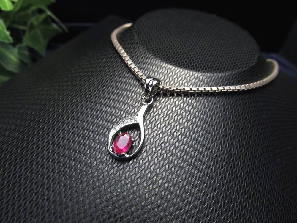 ルビー ペンダント ネックレス Silver925 ミャンマー産