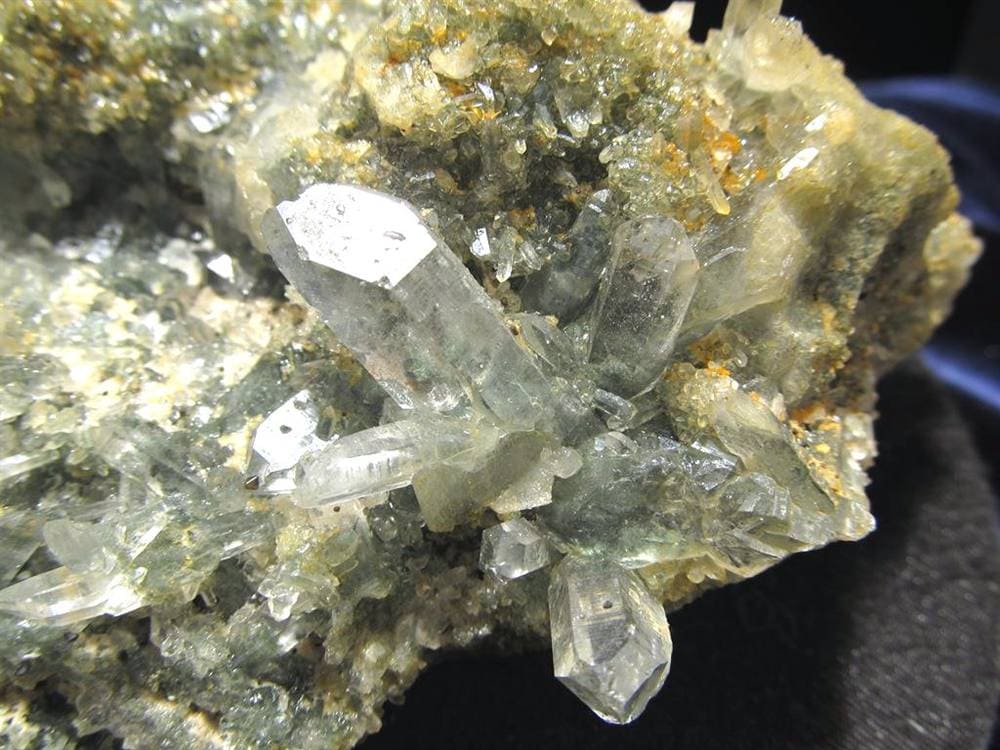 マニカランクォーツ 原石 水晶 マニカラン産 クラスター