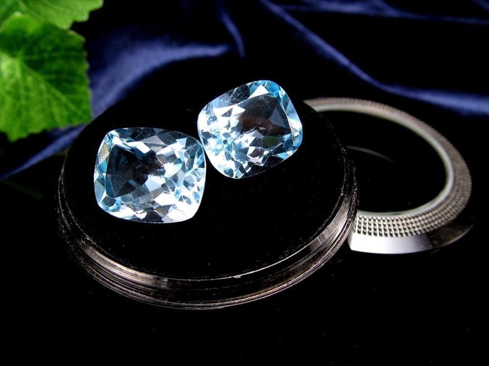 スイスブルートパーズ ルース クッションミックスカット 11月の誕生石