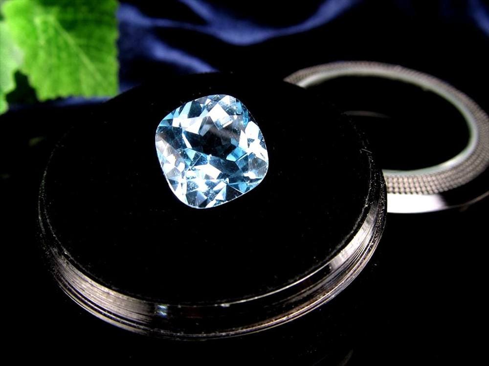 スイスブルートパーズ ルース クッションミックスカット 11月の誕生石