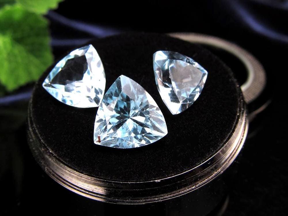 スイスブルートパーズ ルース クッションミックスカット 11月の誕生石