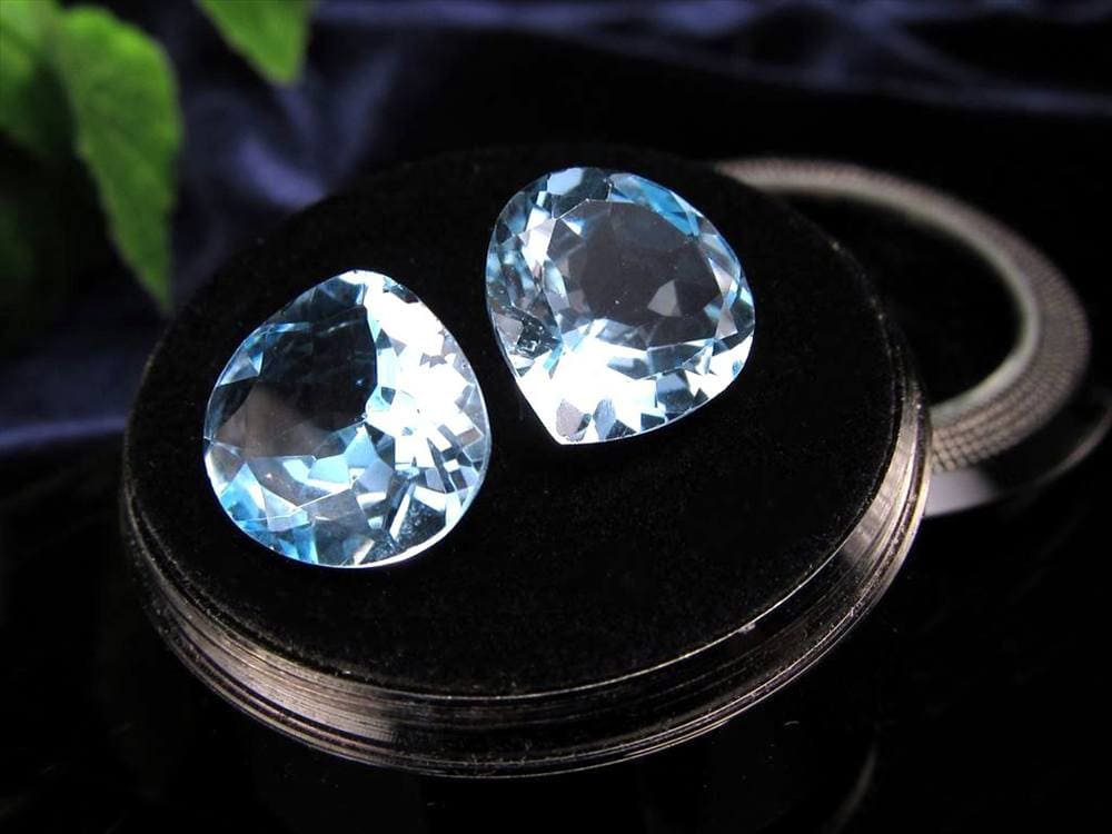 スイスブルートパーズ ルース クッションミックスカット 11月の誕生石