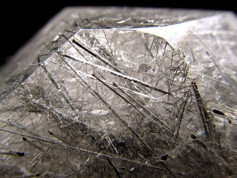 サゲニティッククォーツ ポイント 六角柱 ブラックルチル 浄化