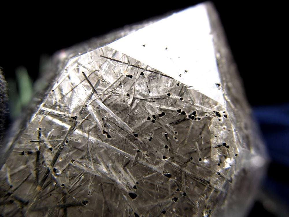 サゲニティッククォーツ ポイント 六角柱 ブラックルチル 浄化