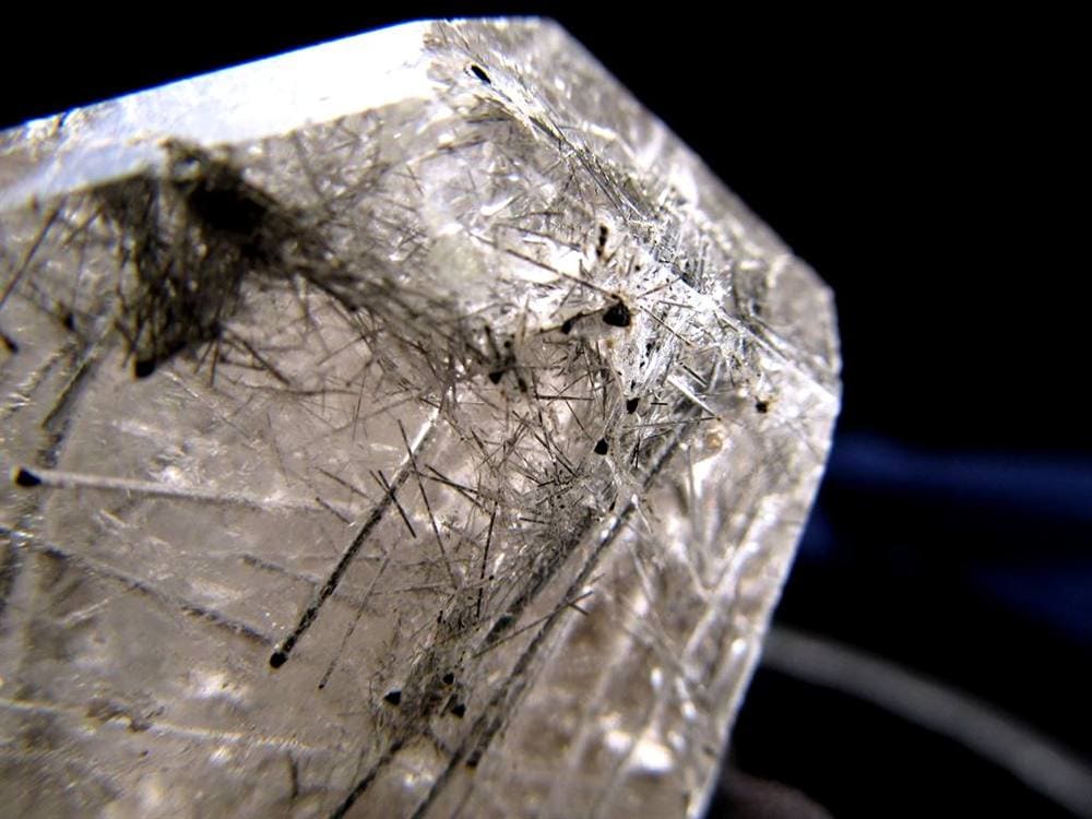 サゲニティッククォーツ ポイント 六角柱 ブラックルチル 浄化