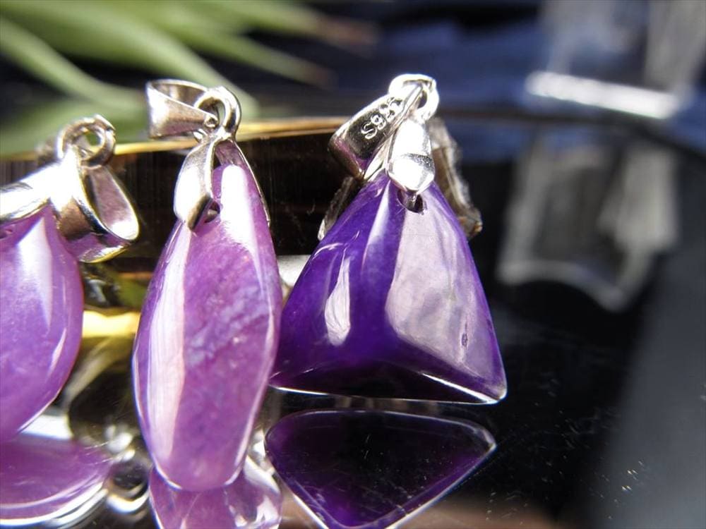 スギライト 杉石 ペンダントトップ 世界三大ヒーリングストーン Silver925 ツーソン展示会商品