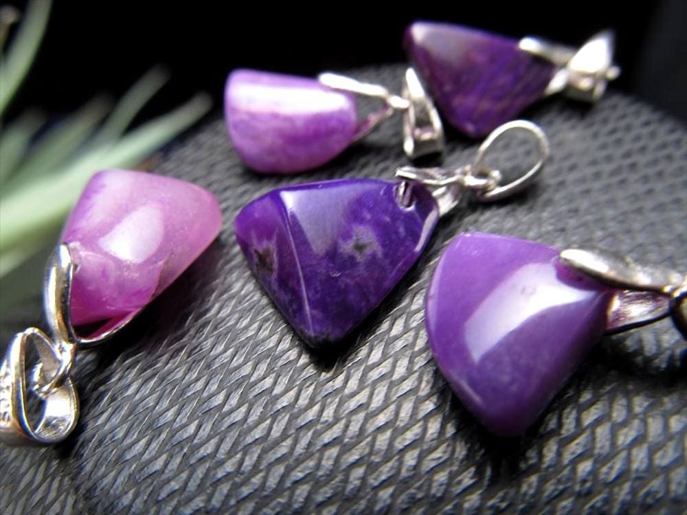 スギライト 杉石 ペンダントトップ 世界三大ヒーリングストーン Silver925 ツーソン展示会商品