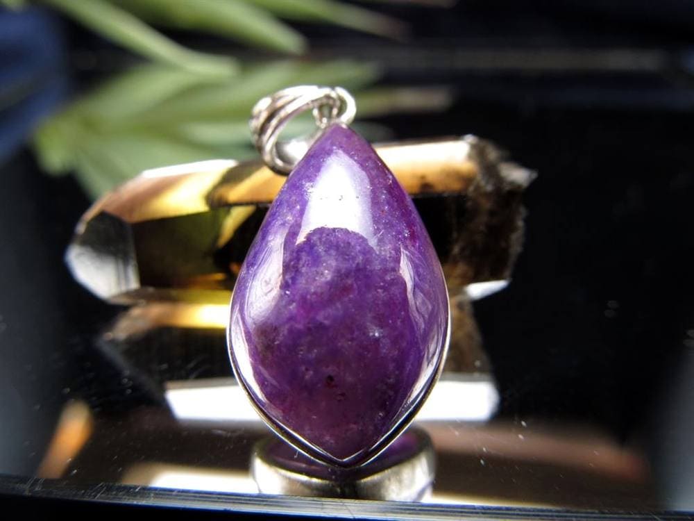 スギライト 杉石 ペンダントトップ 世界三大ヒーリングストーン Silver925